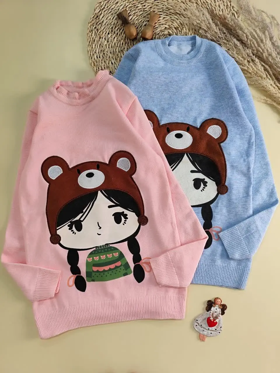 بافت دختر کلاه خرسی ۲
