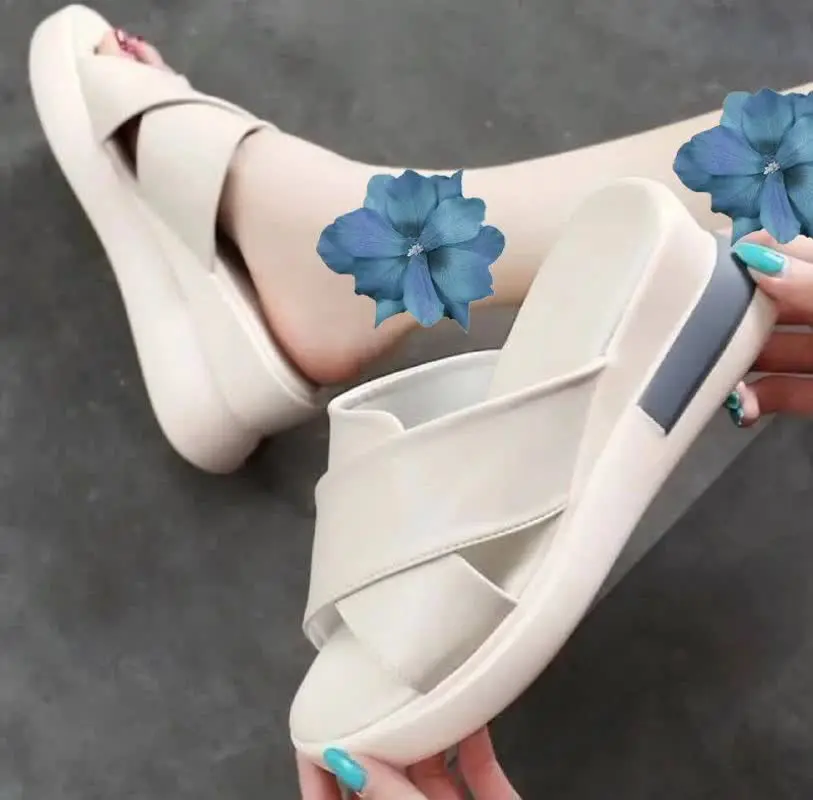 دمپایی ضربدری 
