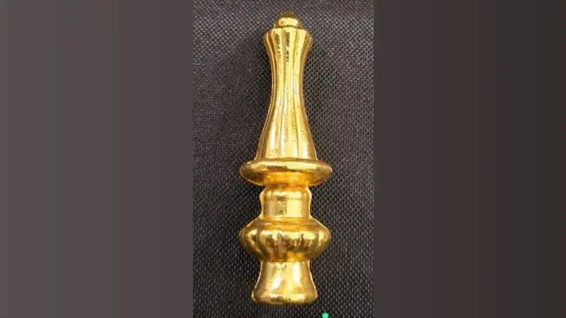 پایه فلزی طرح سرتاجی بزرگ ۴عددی
