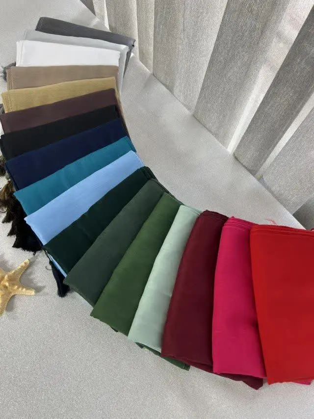 روسری نخ تک رنگ. فلورانس 
