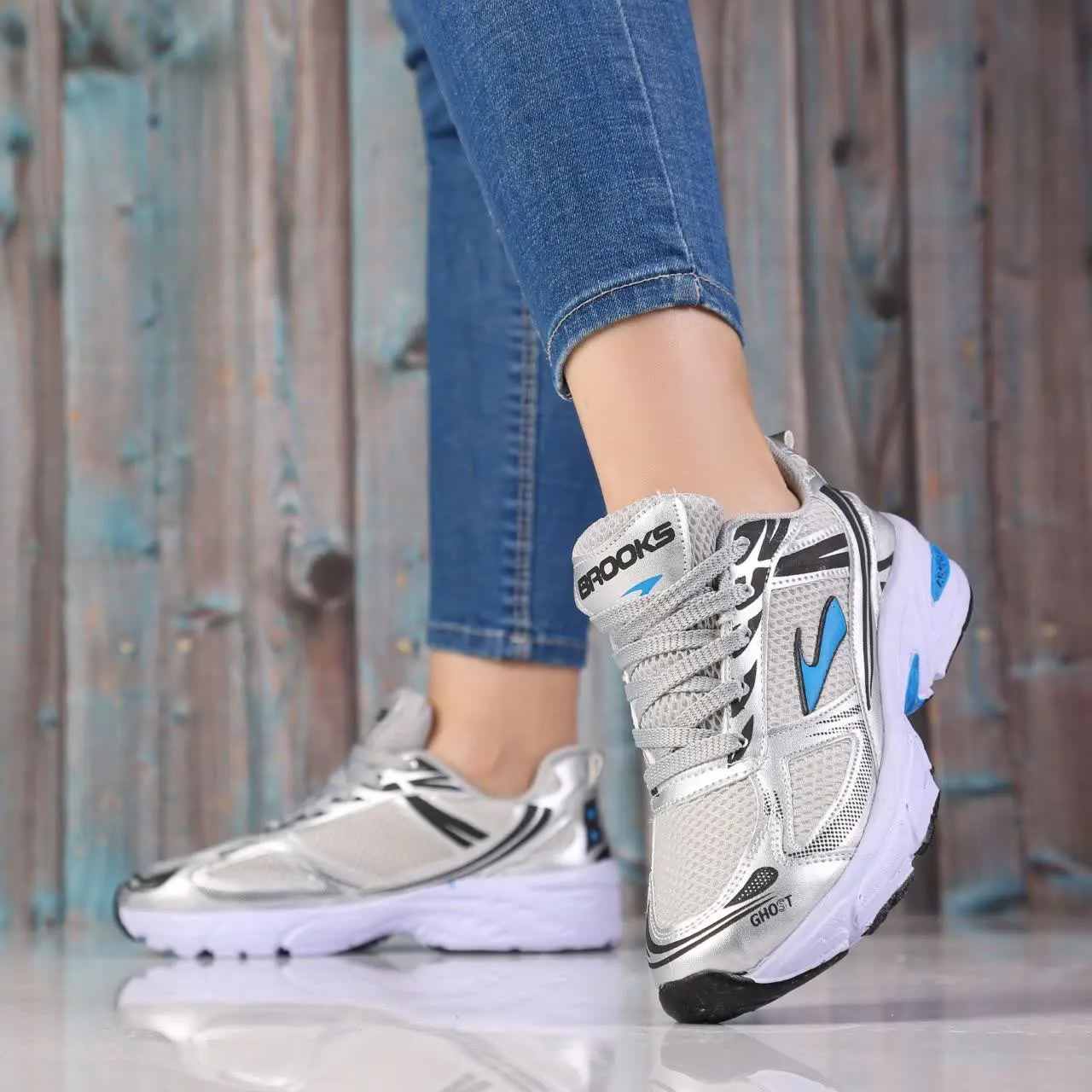 ✴️نام: نیوبالانس زنونه 
