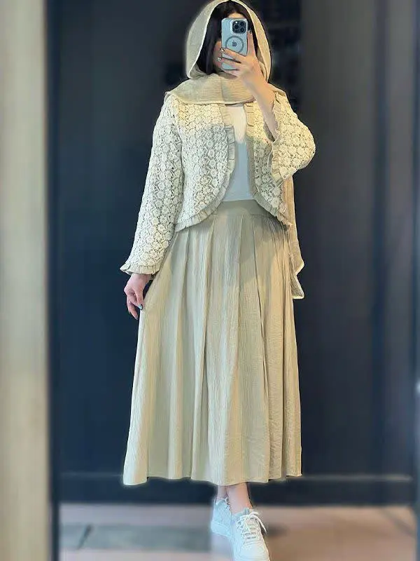 نام: کت و دامن چین چیلا 
