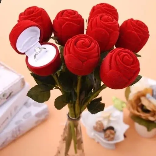 💍باکس خوشگل و کیوت گل رز مناسب کادو دادن 🤩
