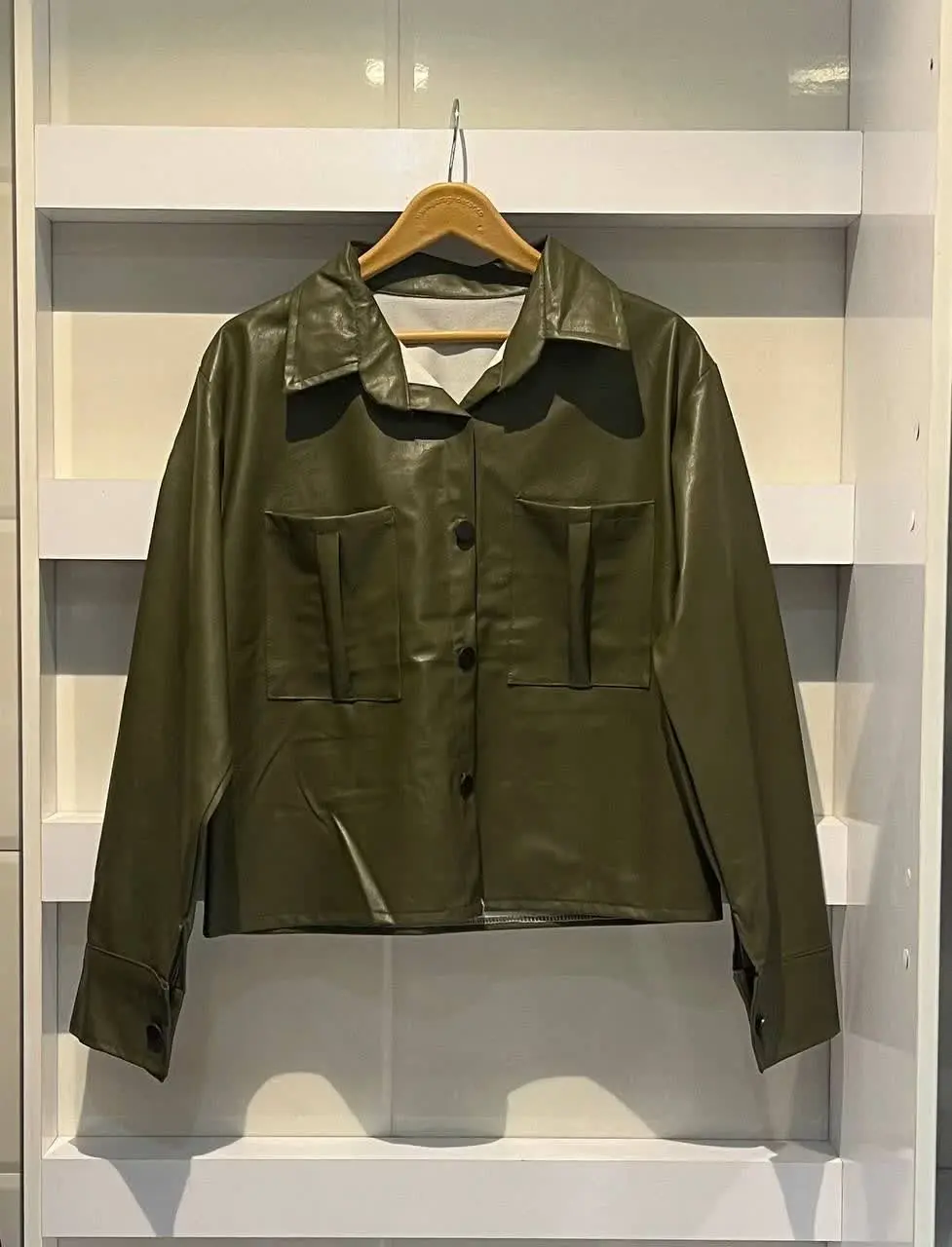 🍁نام: کراپ کت چرم
