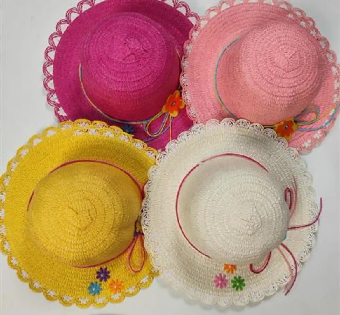 کلاه حصیری دخترانه گلدار
