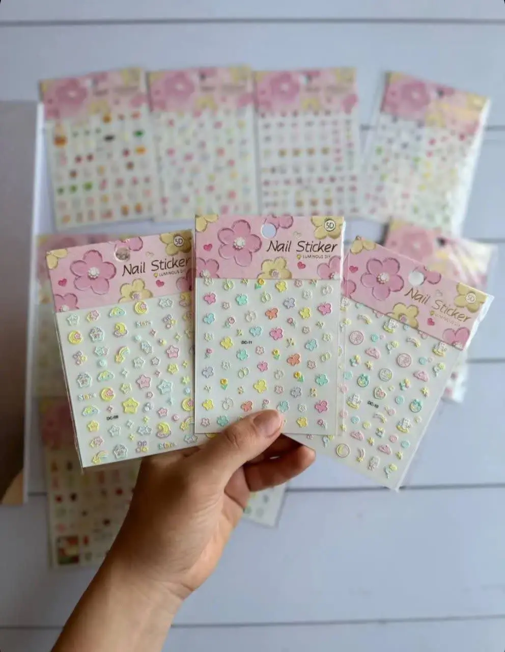 برچسب ناخن فانتزی
