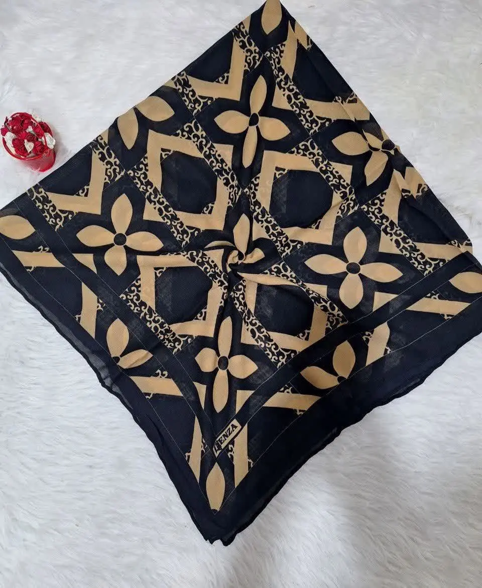 🍁 #عنوان: روسری حریرکرپ مشکی
