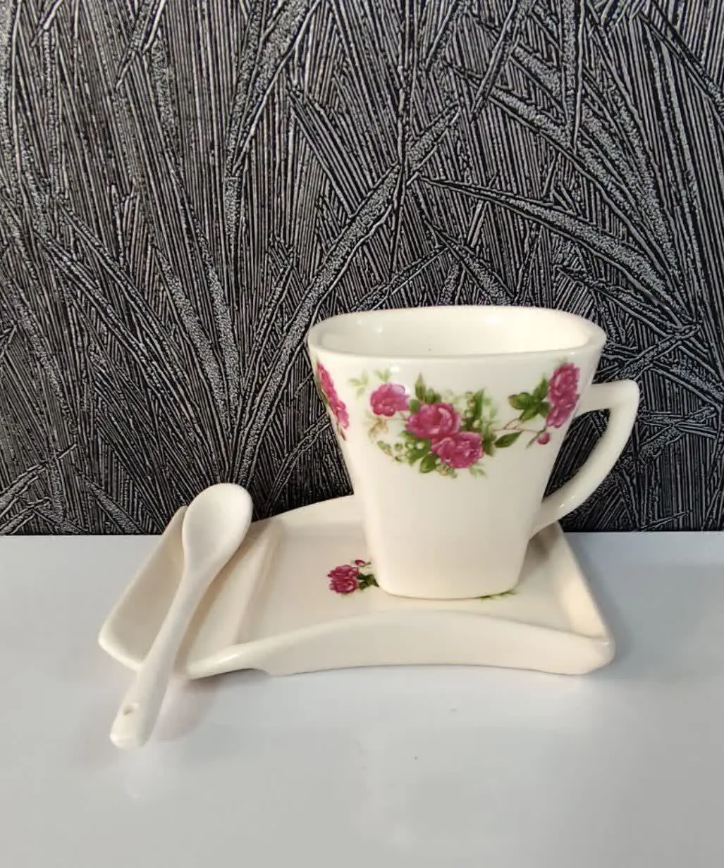 قیمت ست: ۱۴۰ 🌹