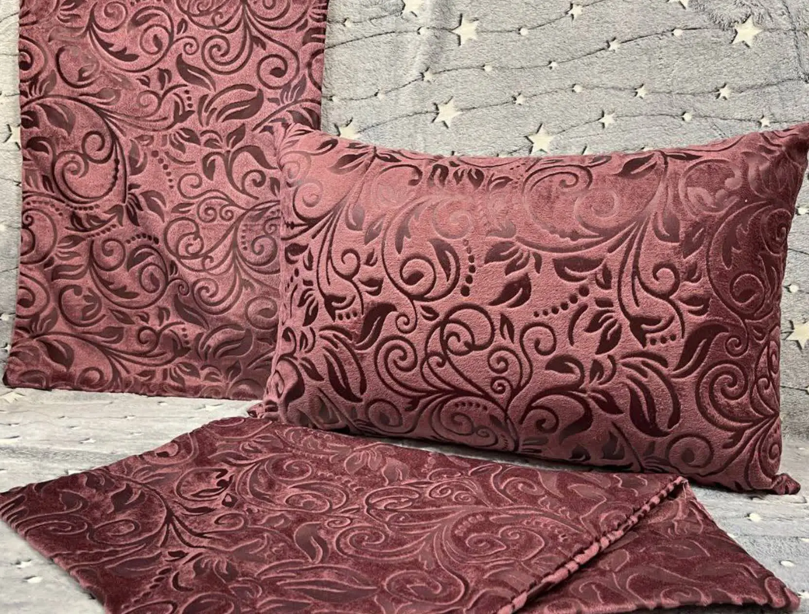 ❇️❇️❇️❇️❇️❇️❇️❇️❇️❇️❇️❇️❇️❇️❇️روبالش تک رنگ ۲رو شرکت والا بافت و پودینه
