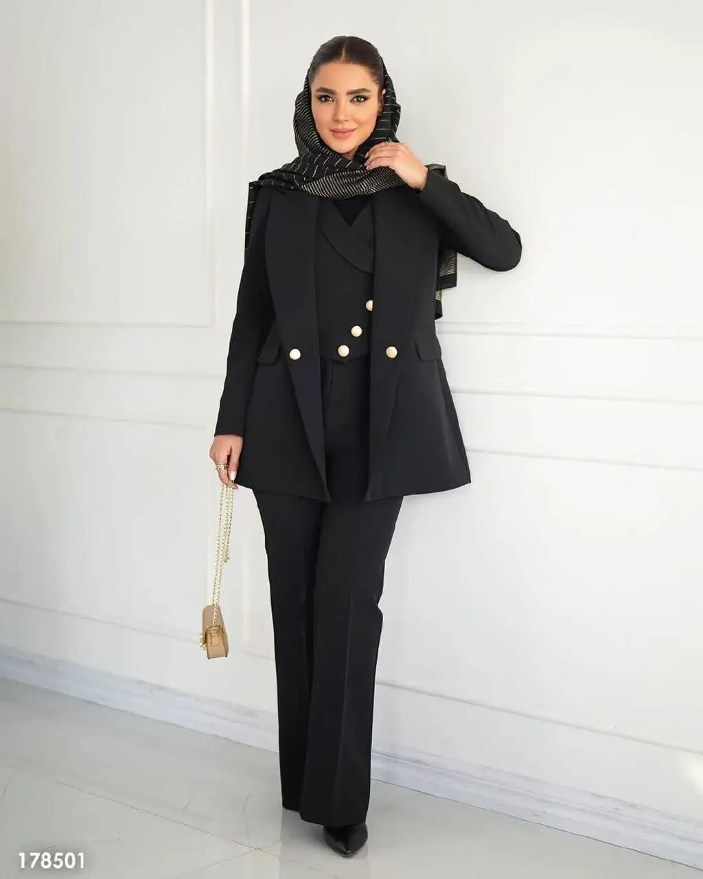 ط🌷نام: کت و شلوار سه تیکه تندیس
