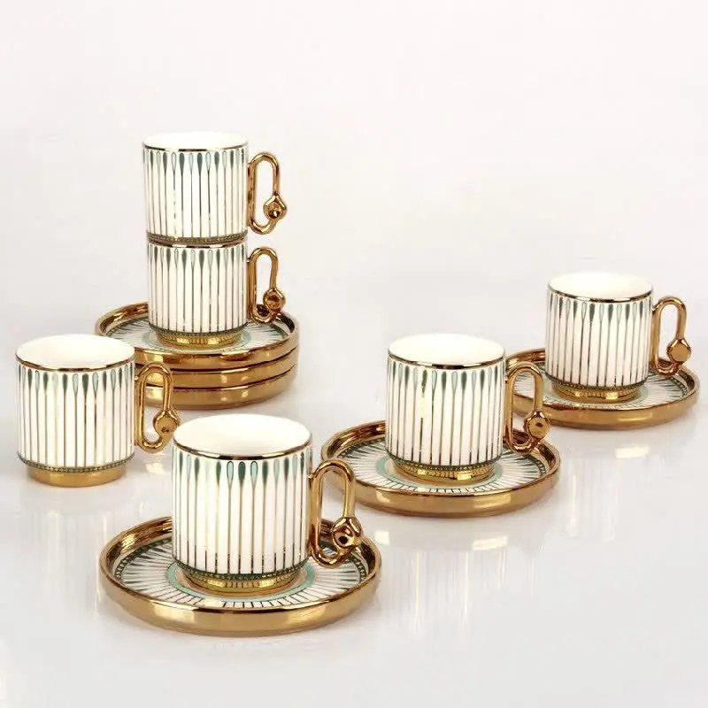 ست چایخوری ۱۲ پارچه 
