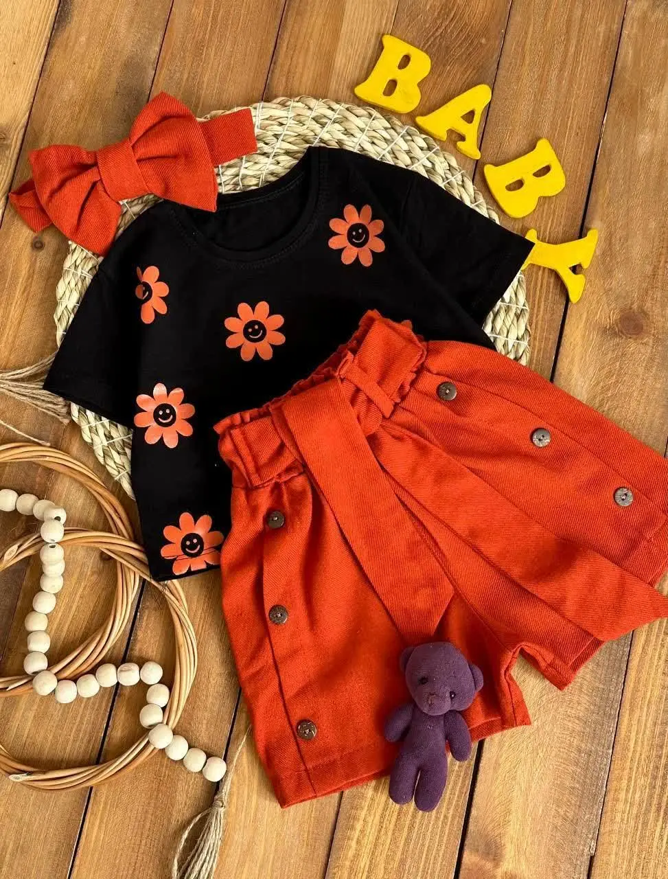 نام: کراپ شورتک بابونه با هد ۲
