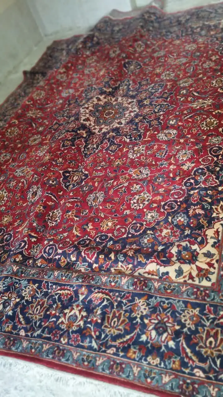 فرش ۱۲متری تمیز سالم طرح دست بافت 
