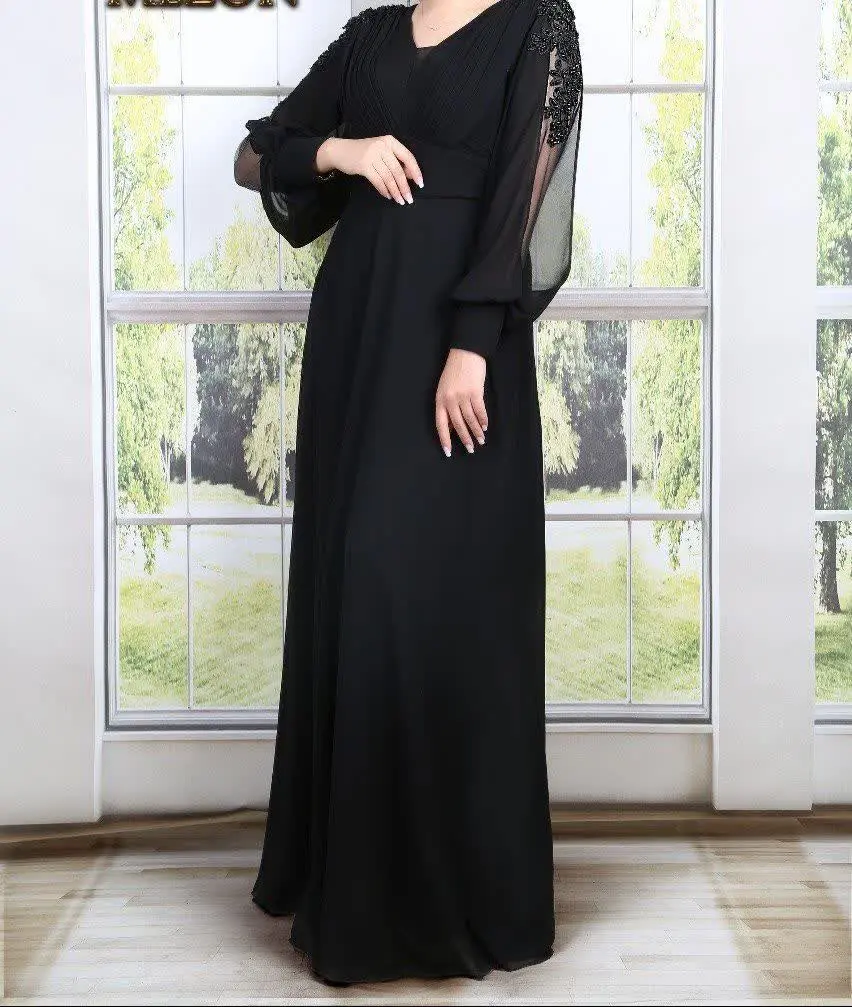 ✍جنس: حریر شیفون با خرجکار کریستال 
