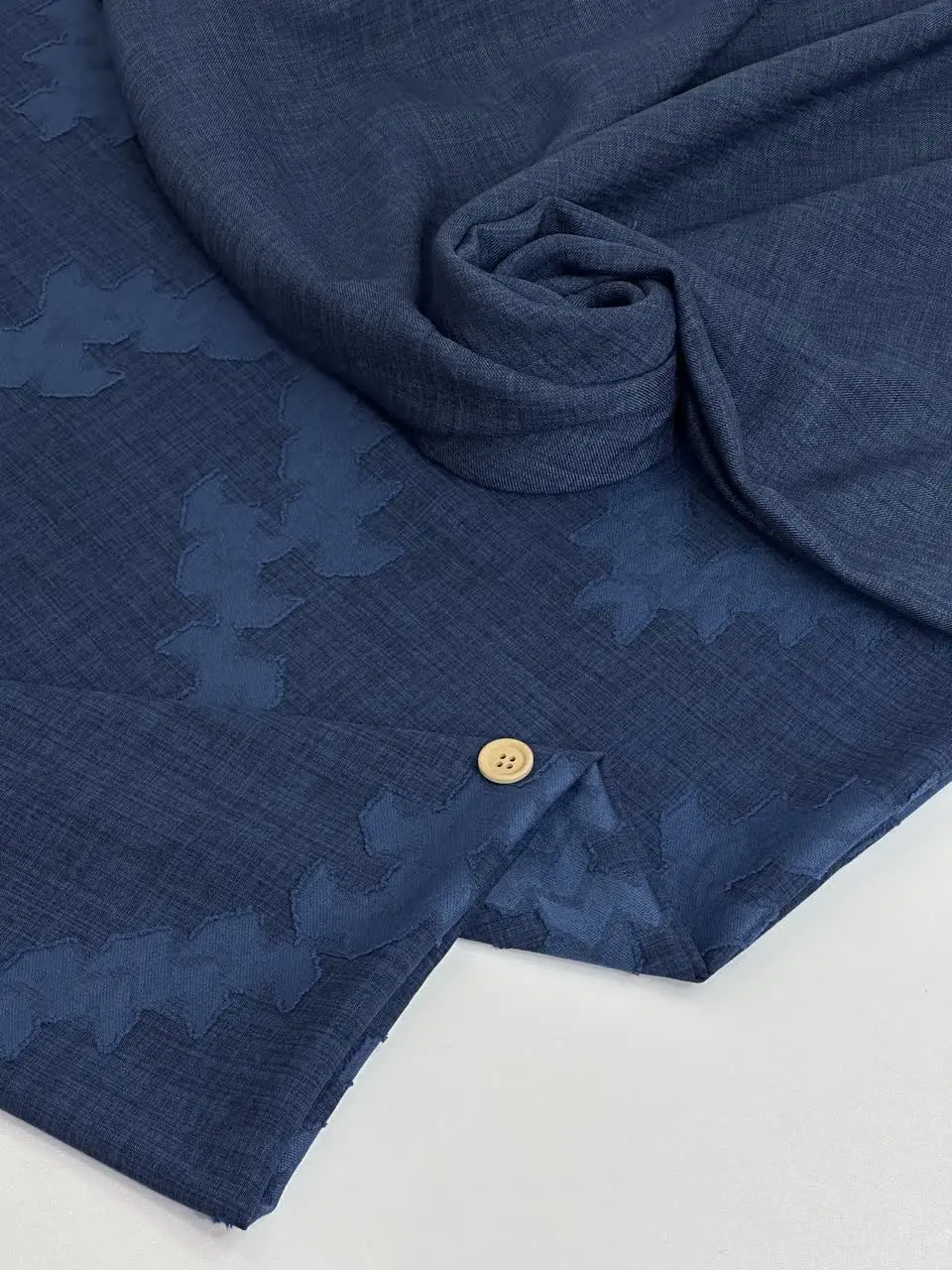 پارچه‌های طرح برجسته‌ای که هر لمسشان قصه‌ای از ظرافت 
