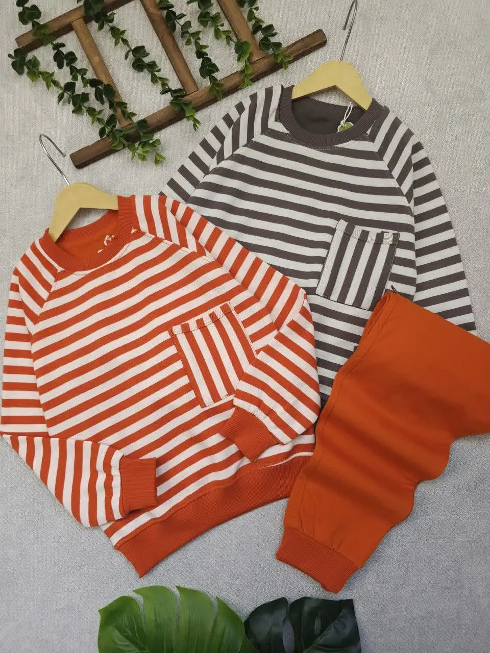 بلوز شلوار اسپرت راه راه
