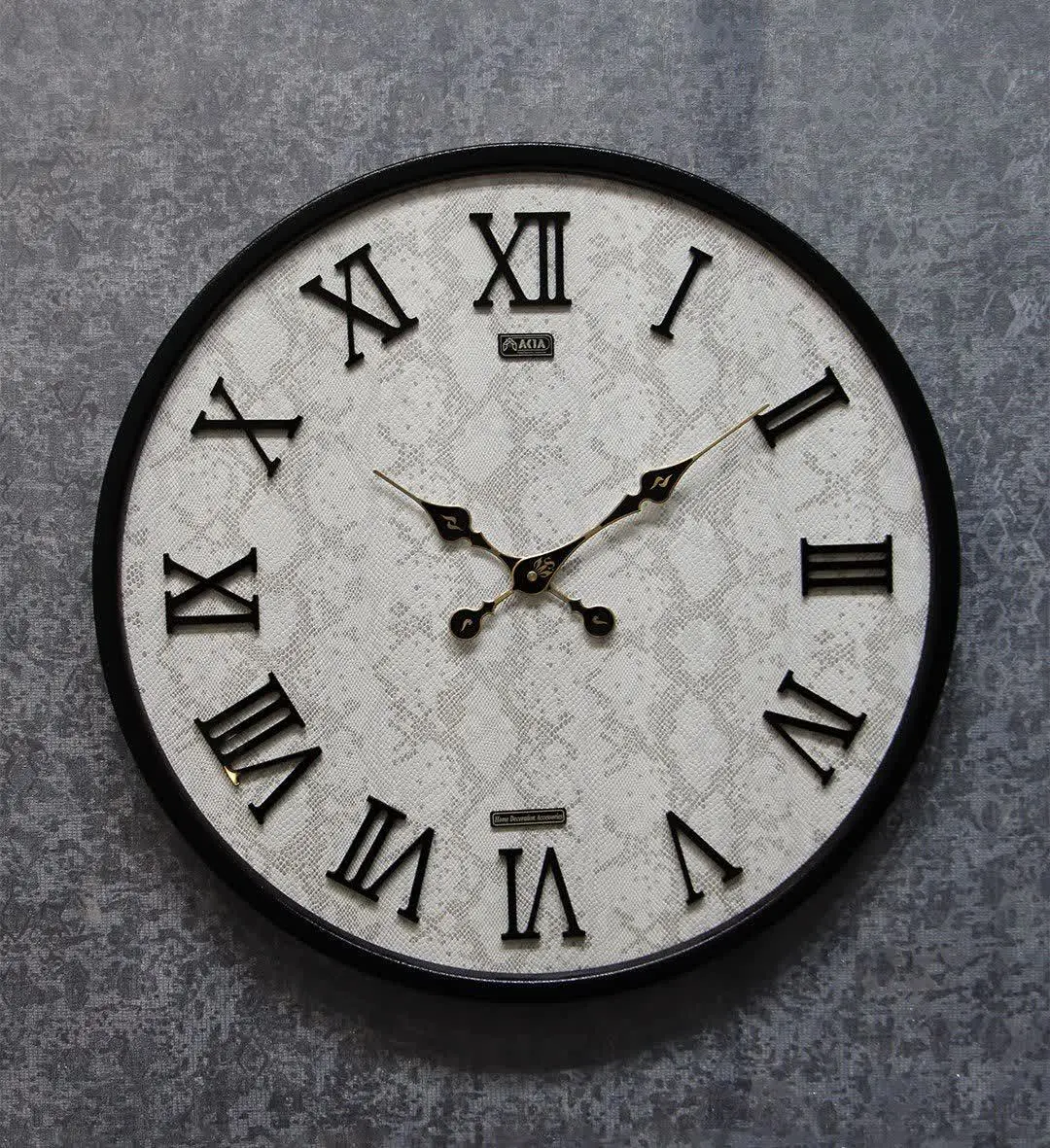 رنگ شیک و پرطرفداره سفید مشکی
