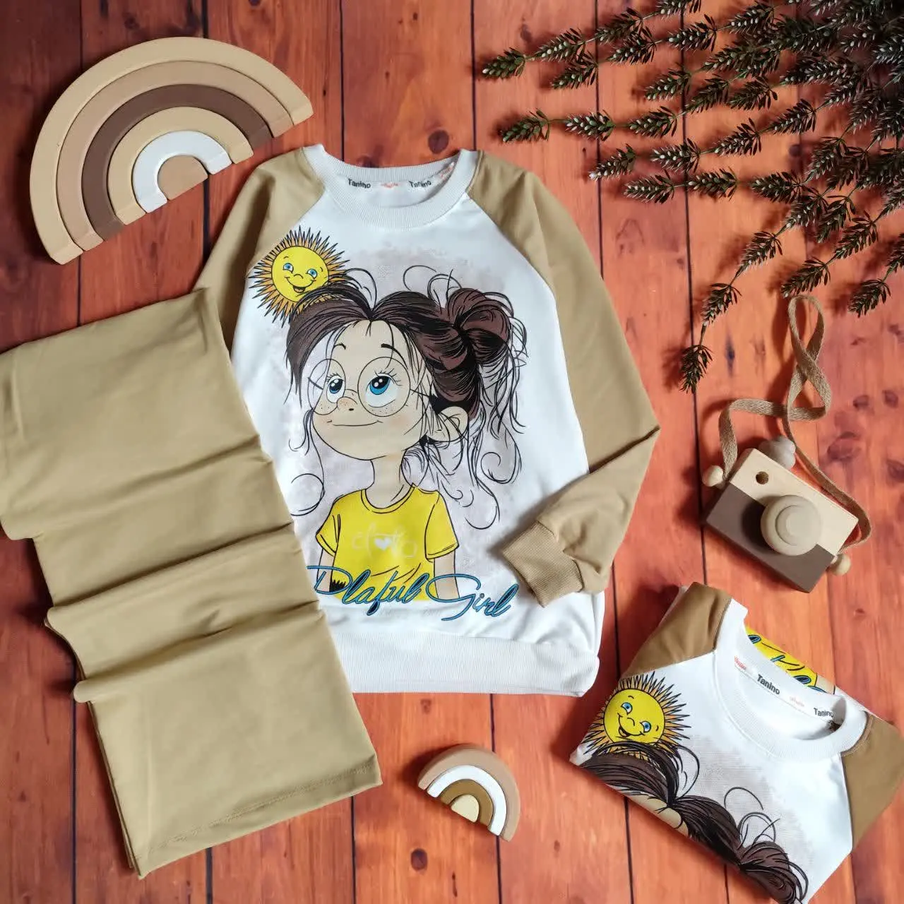 😍ست بلوز و شلوار دختر عینکی...