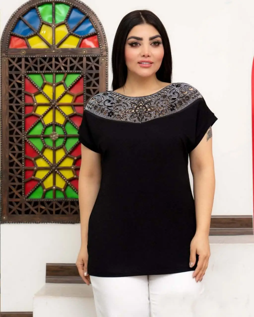 💫#تیشرت_زنانه یقه نگین دوزی😘
