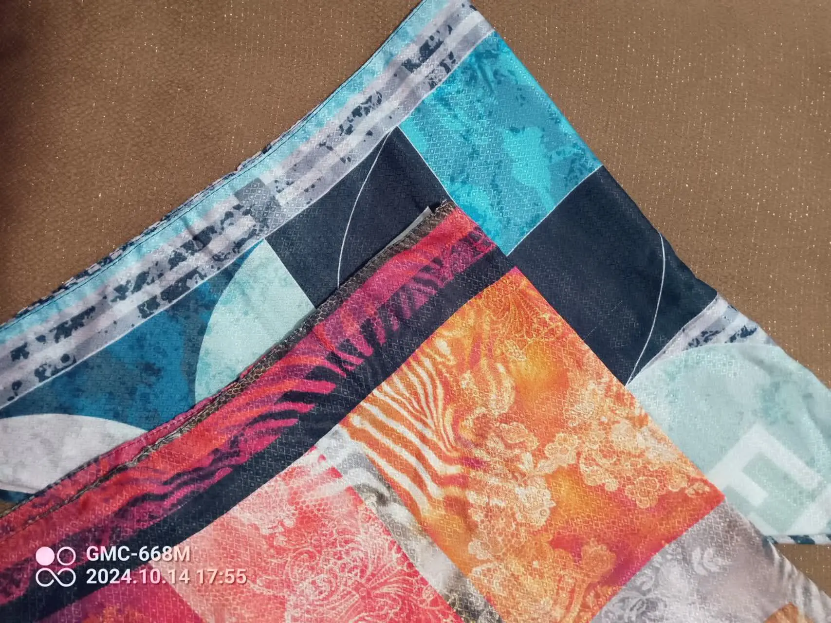 دو عدد روسری نخی زنانه
