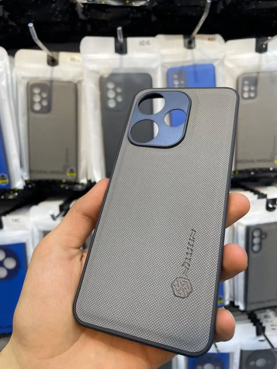 📱مدل قاب: قاب نیلکین کربنی مخصوص انواع #سامسونگ #شیائومی 
