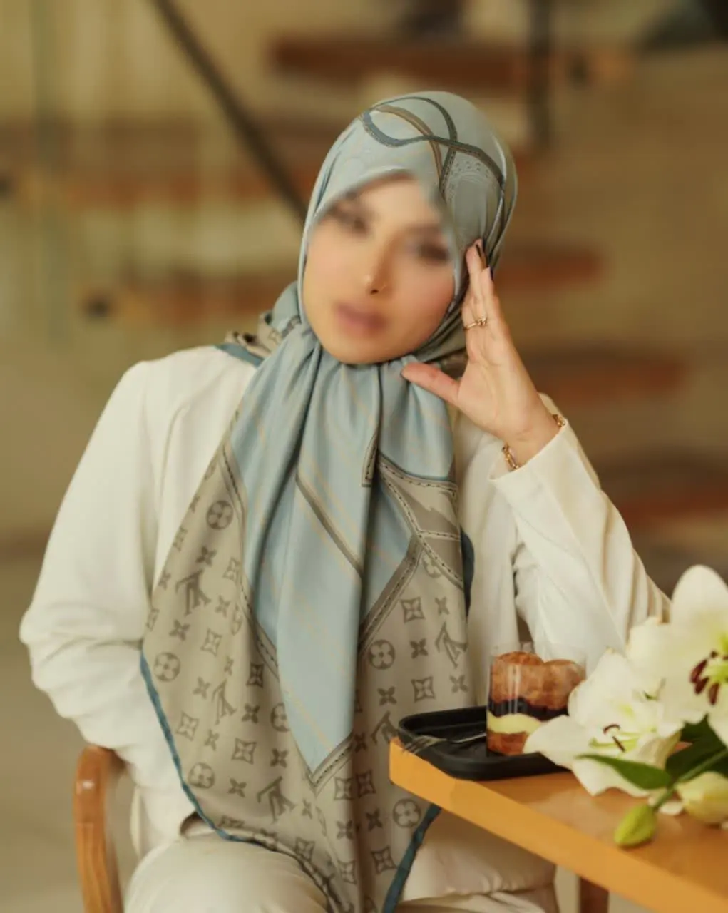 بالای روسری فرم دلخواهتو می...