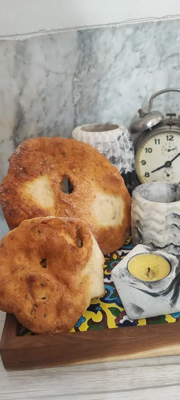 سفارش با دارچین و پودر قند...