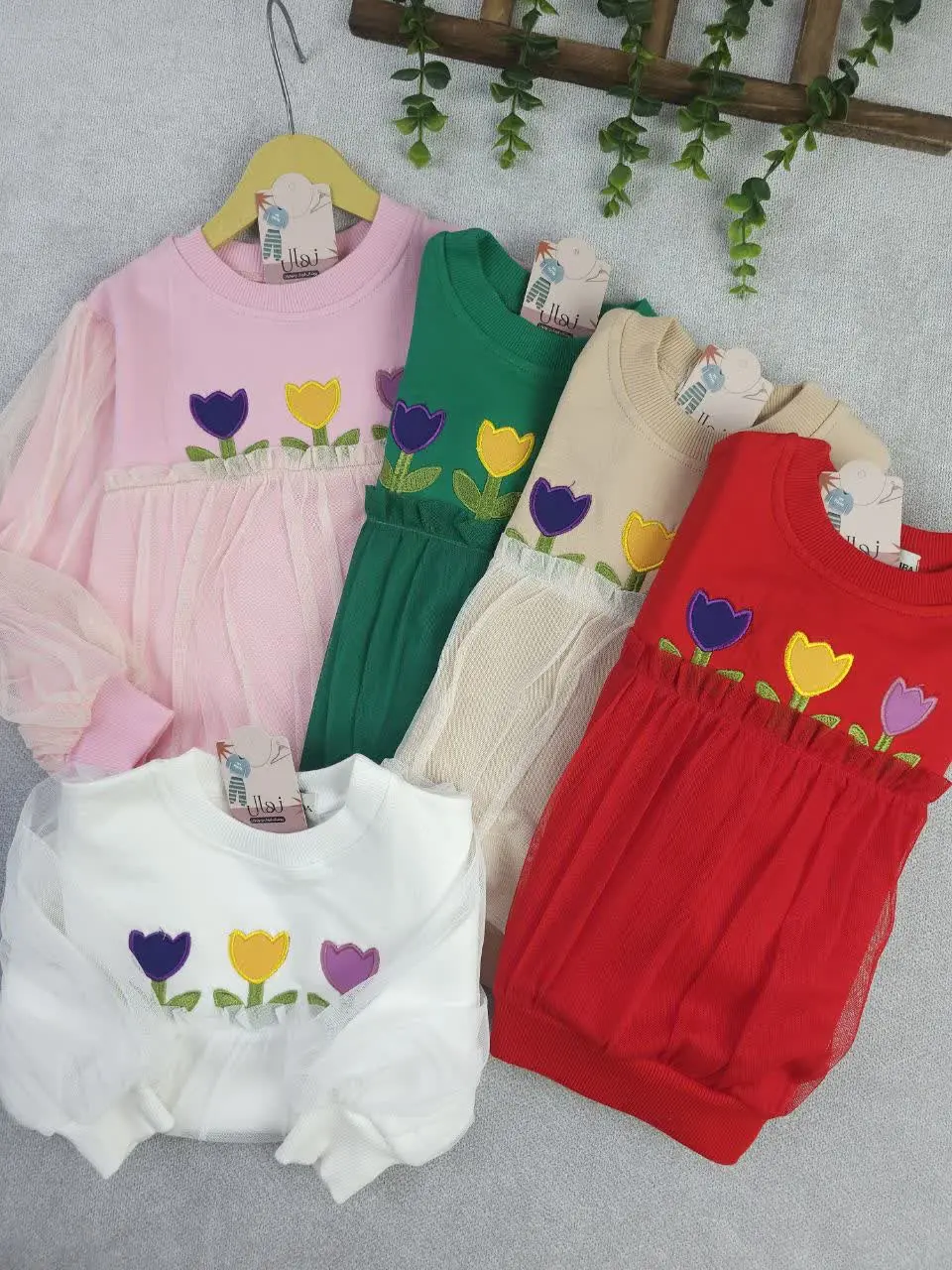 بلوز تک گل لاله
