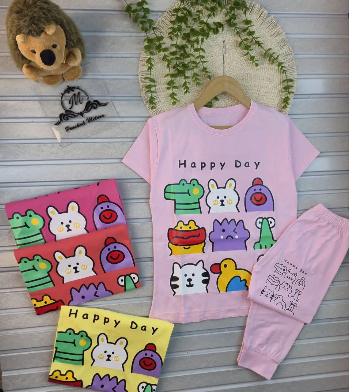 🎊🥰👸👩‍👧‍👧❤️💚🧶🌟🎶🎇
