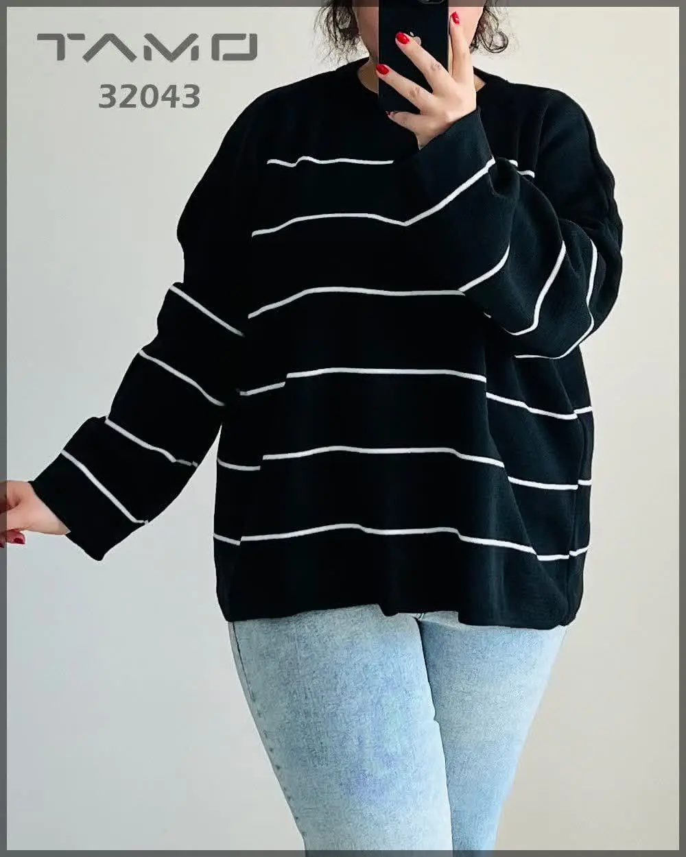 🔹 بلوز بافت مدل لش و قورا بزرگ که کیفیت خوبی داره. 
