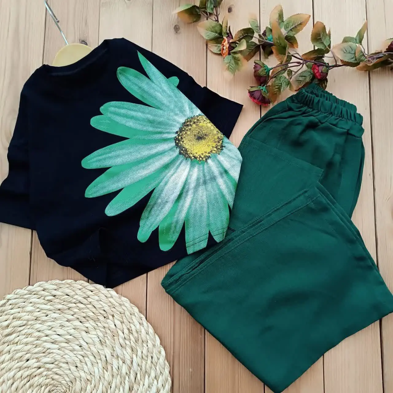 🌼ست کراپ شلوار با طرح جذاااب گل🌼
