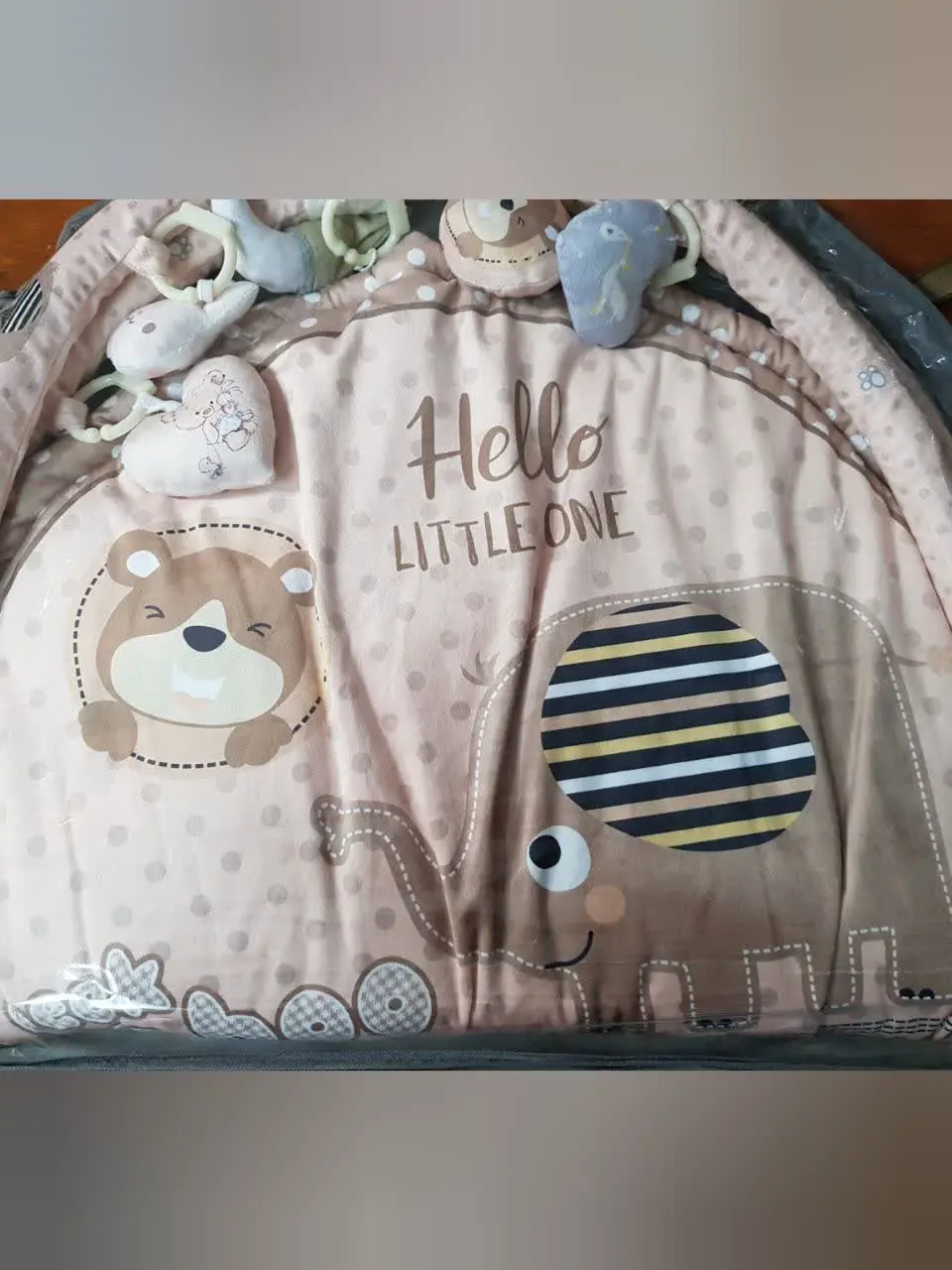 تشک بازی مخمل دایره طرح فیل کرمی راه راه نوزادی و کودک کد ۹۱۰۵۷ 
