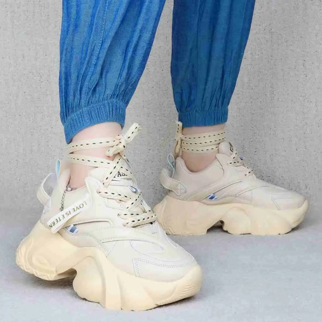 💠نام: لاکچری
