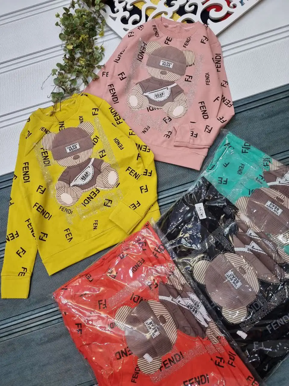 🇮🇷🧥🧶👗👚👔🎽👕👖💎
