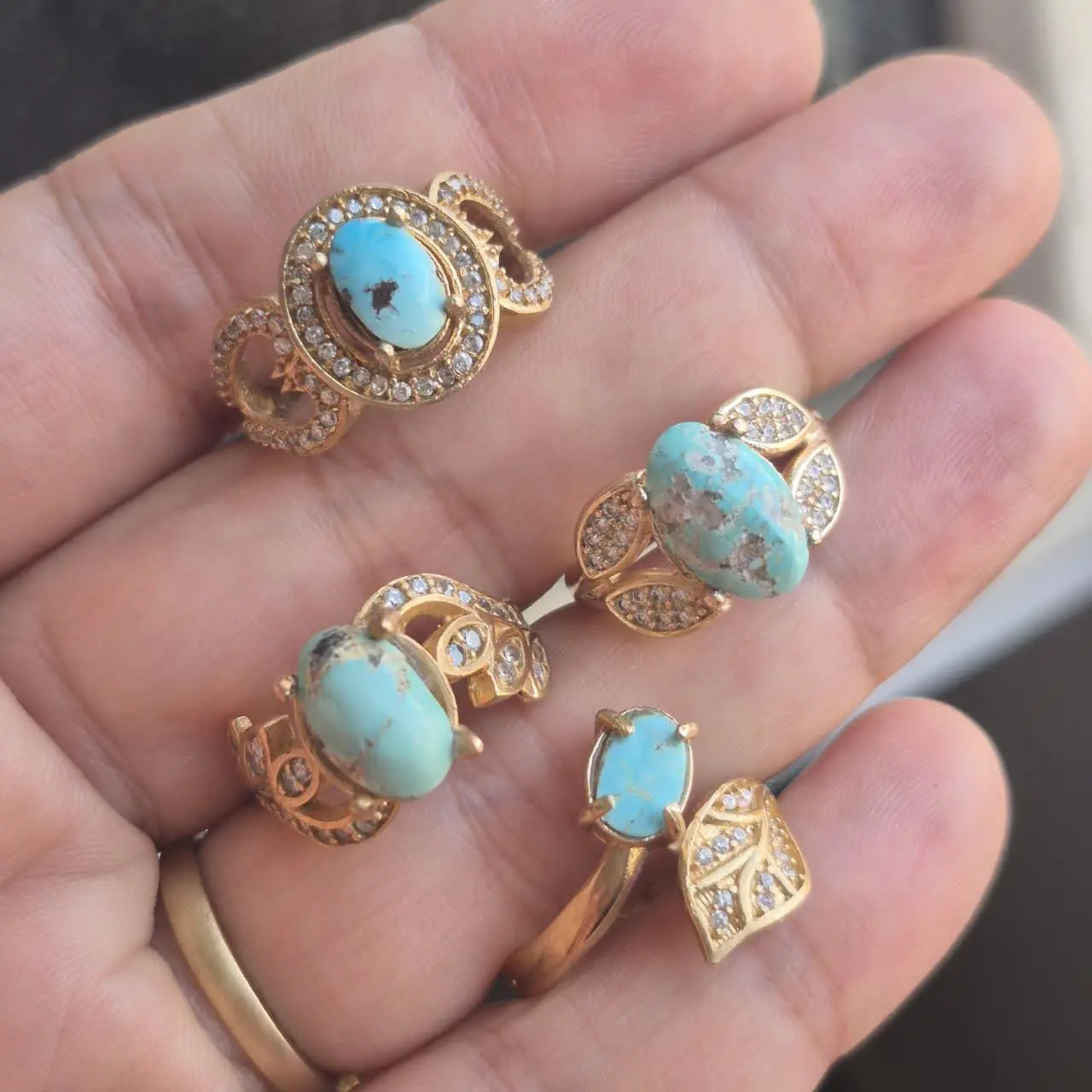 موجودی انگشتر طلاروس فیروزه...