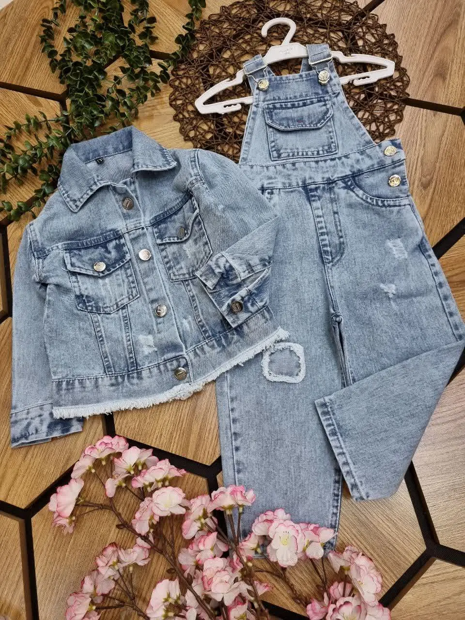 🇮🇷🧥🧶👗👚🎽👕👖👔💎
