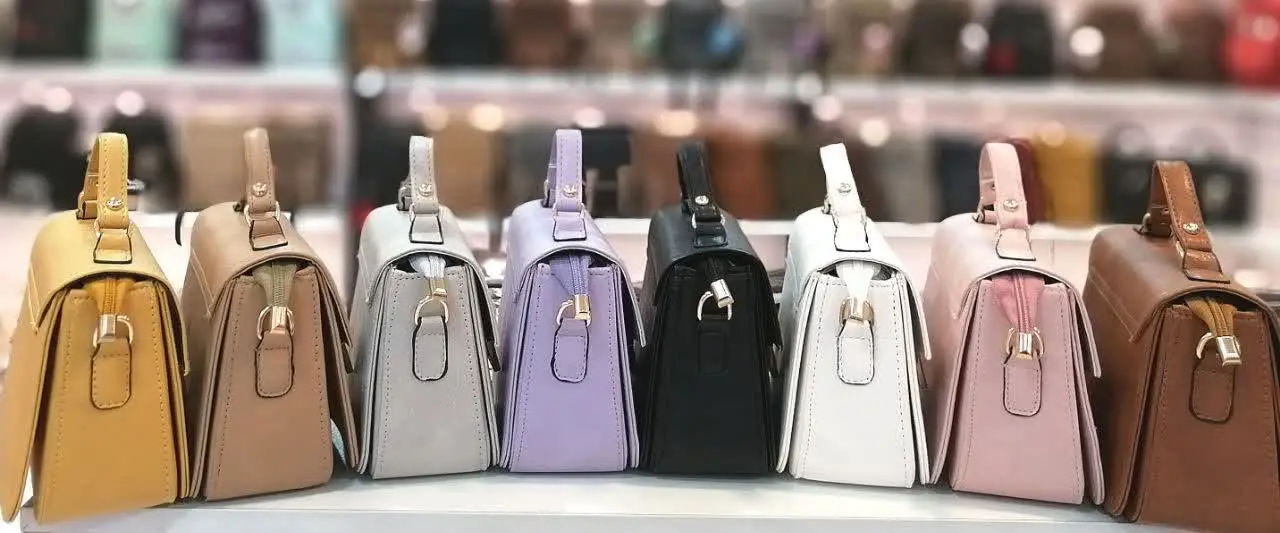 دوشی جا دار آستر خارجی 
