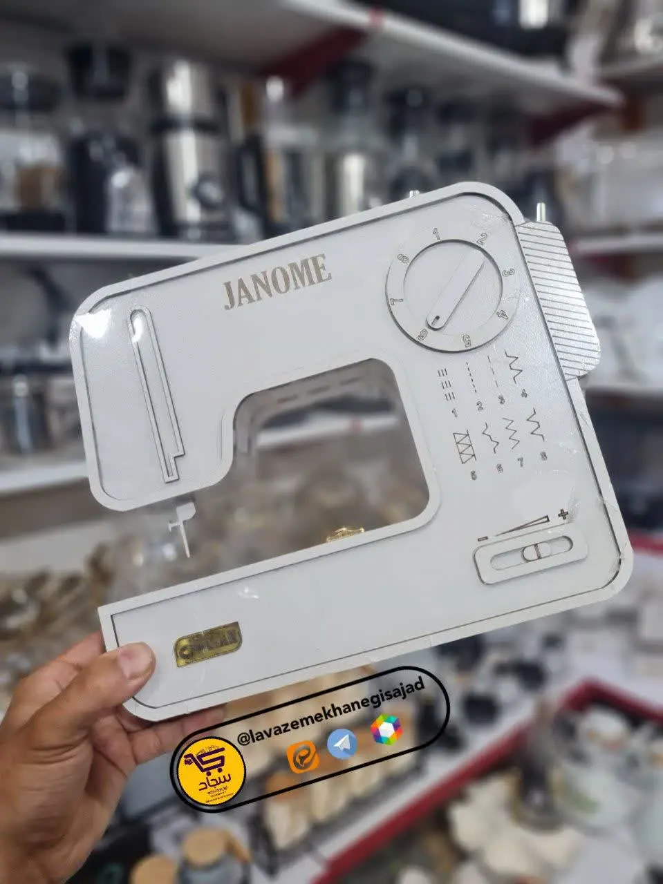 😍مدل چرخ خیاطی با لوازم 
