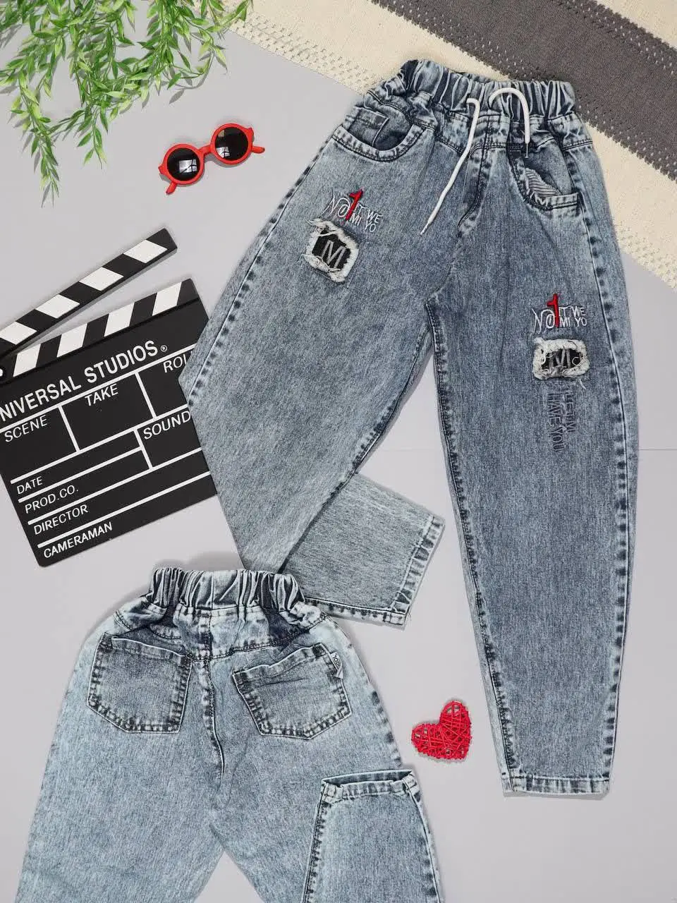 👫شلوار جین آبی مام فیت گلدوزی M👫
