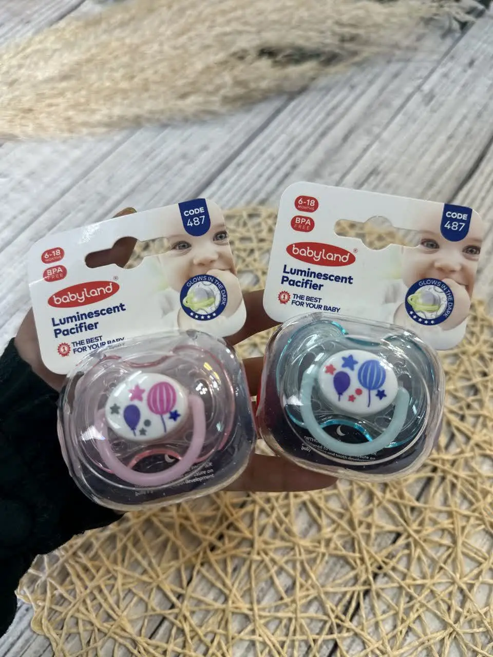 پستونک النا شب تاب ارتودنسی ۶ تا ۱۸ ماه (بی بی لند ۴۸۷) نوزادی و کودک کد ۴۱۱۰۰۱ 
