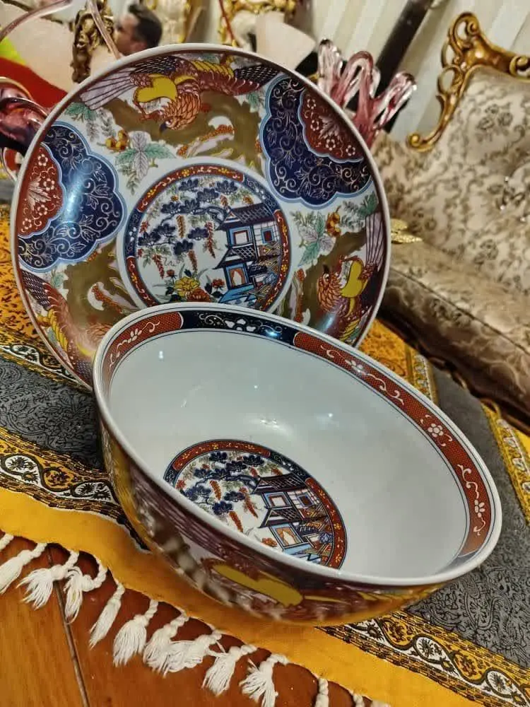 قاب و قدح سیمرغی کم یاب بسی...