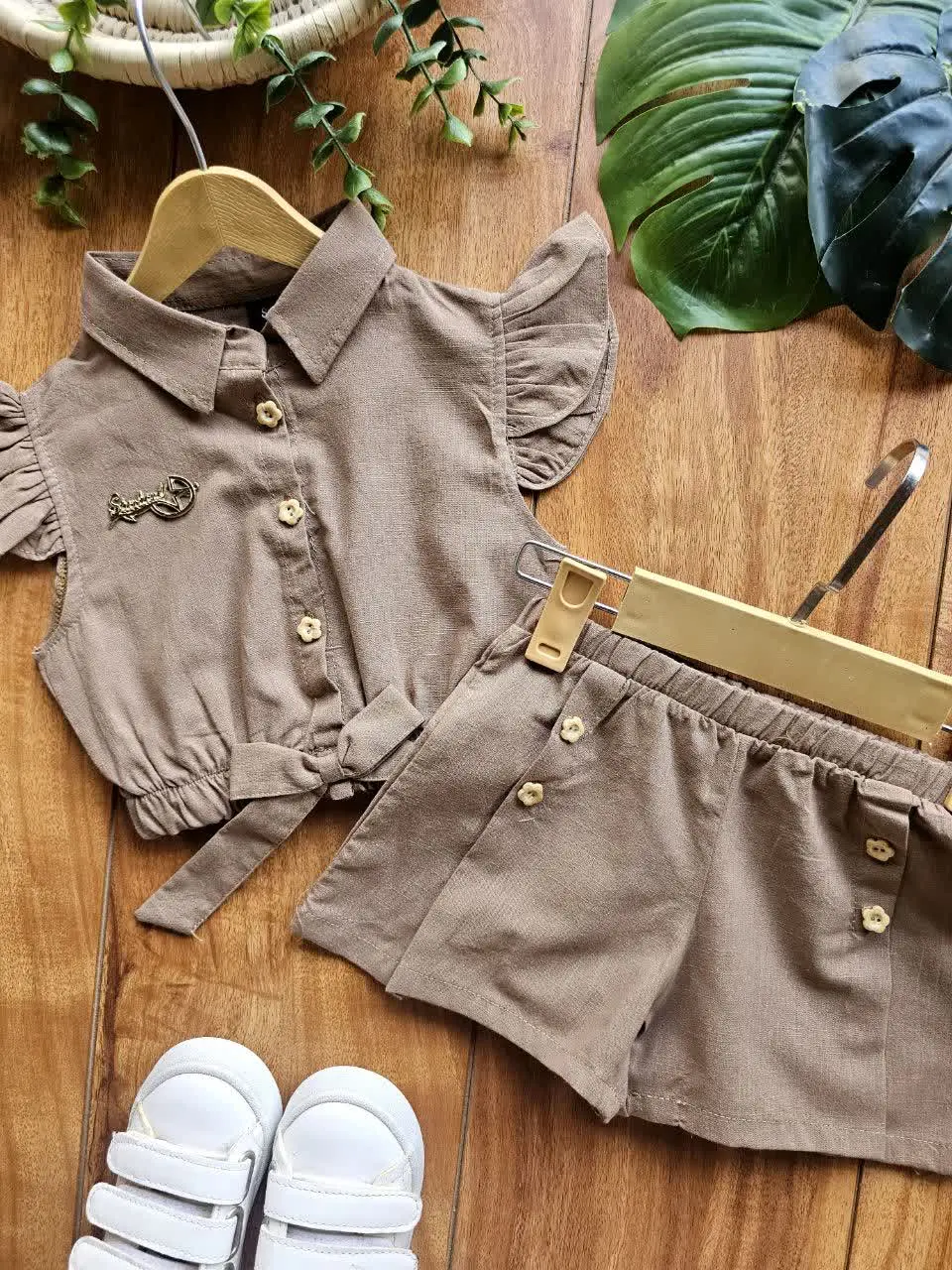 کراپ و شورتک وانیا
