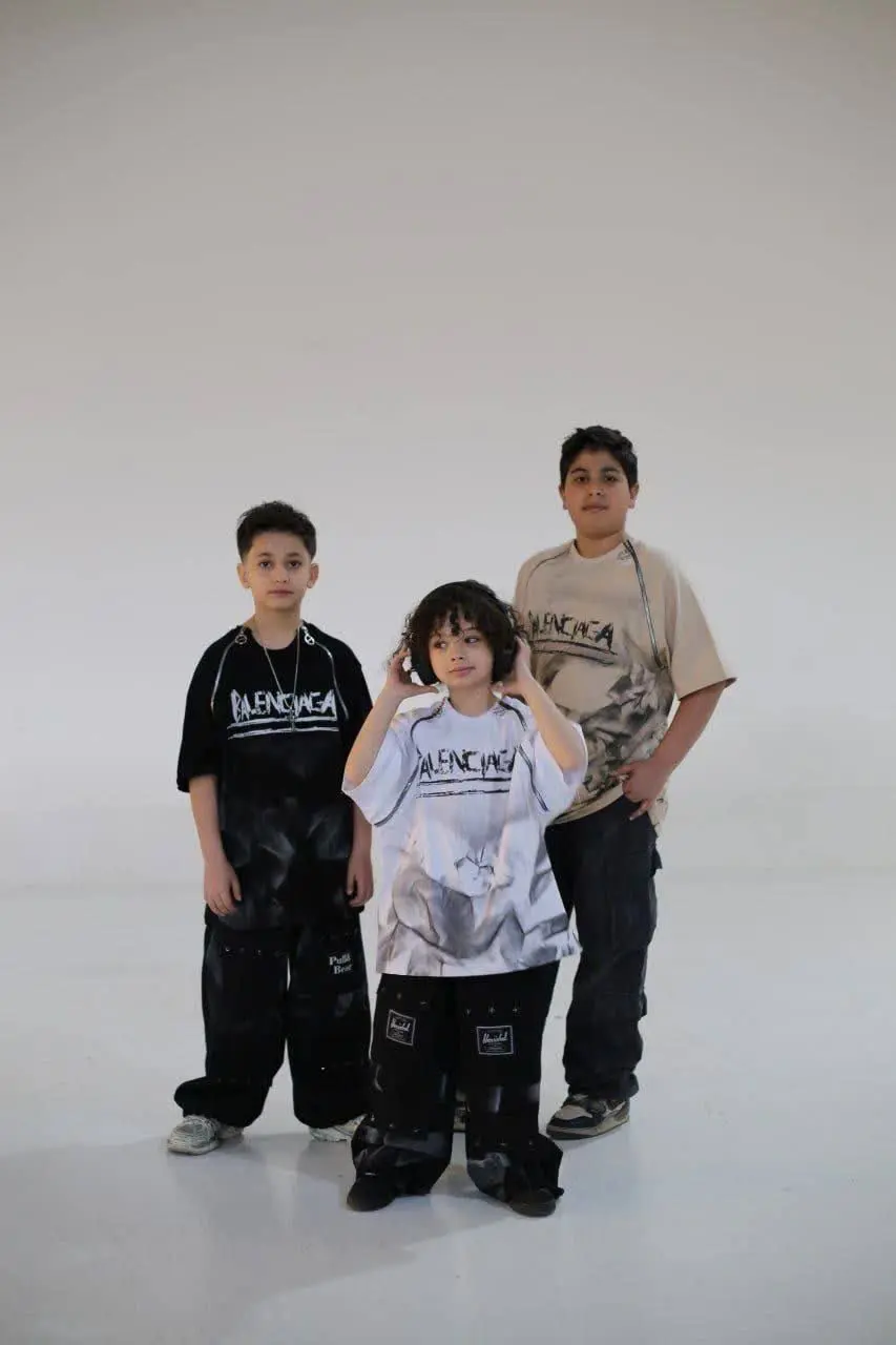 هر سه رنگ با شلوار مشکی ❌