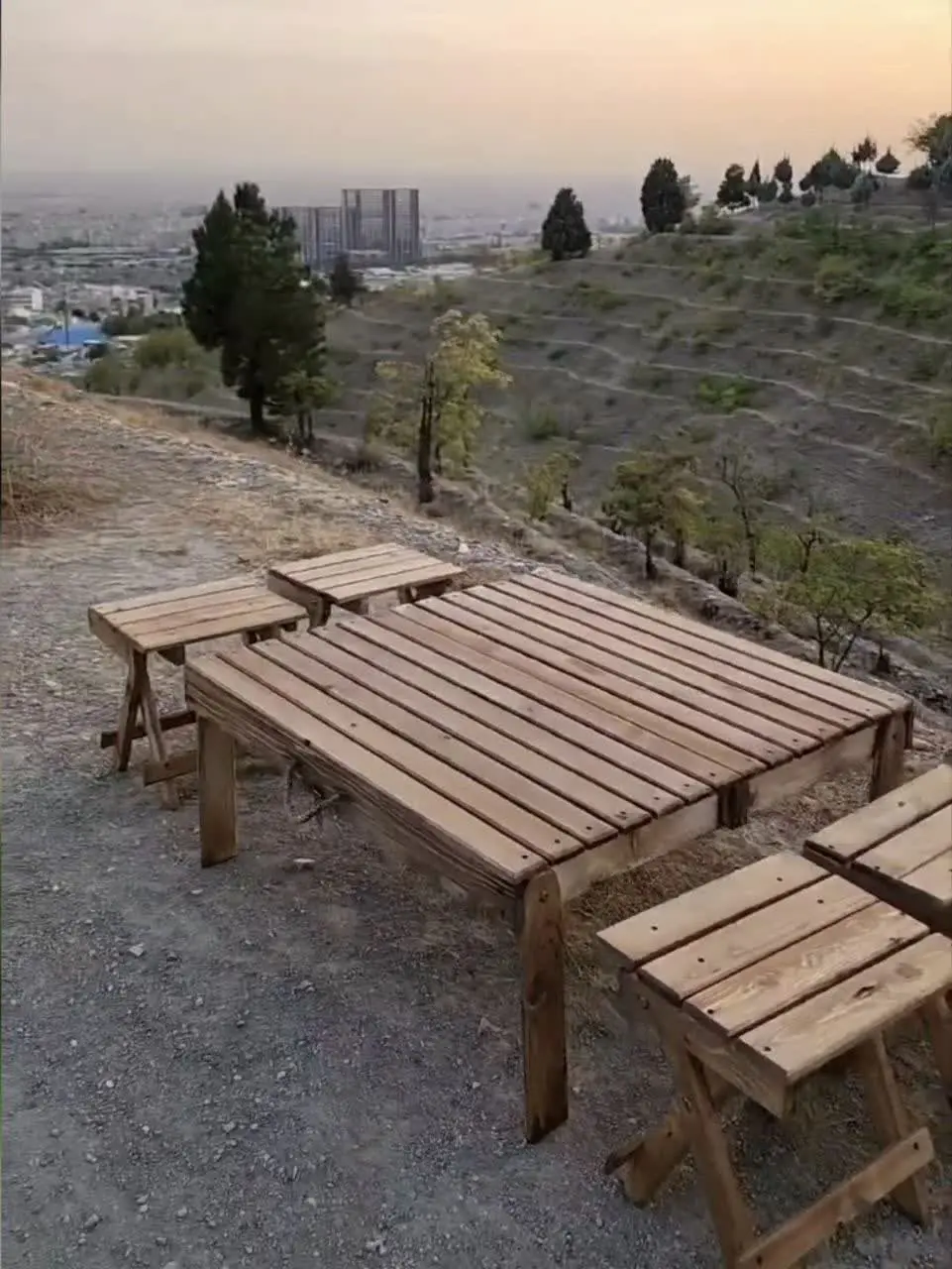 میز صندلیتو راحت با خودت حمل کن😍
