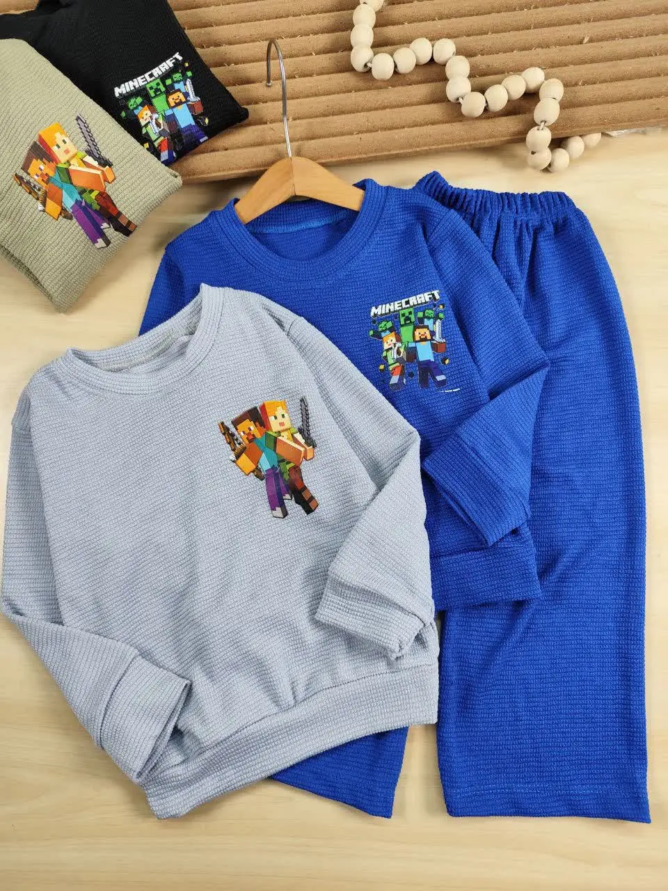 بلوز و شلوار ماینکرافت متنوع
