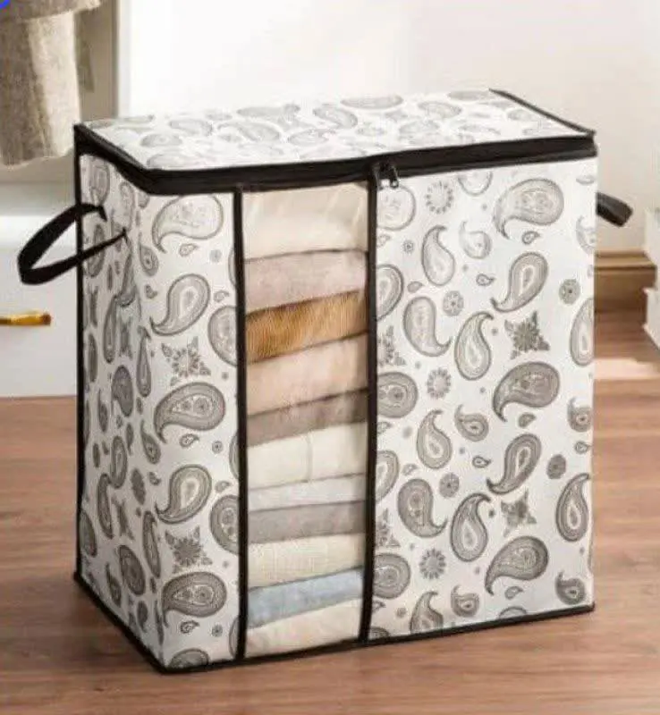 بقچه لباس بته جقه پنجره دار
