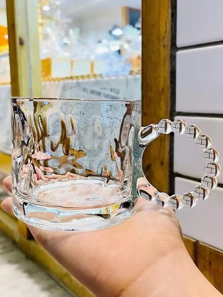 لیوان بلوری دسته حلقه‌ای جذاب و شیک شارژشد 😍😍😍😍
