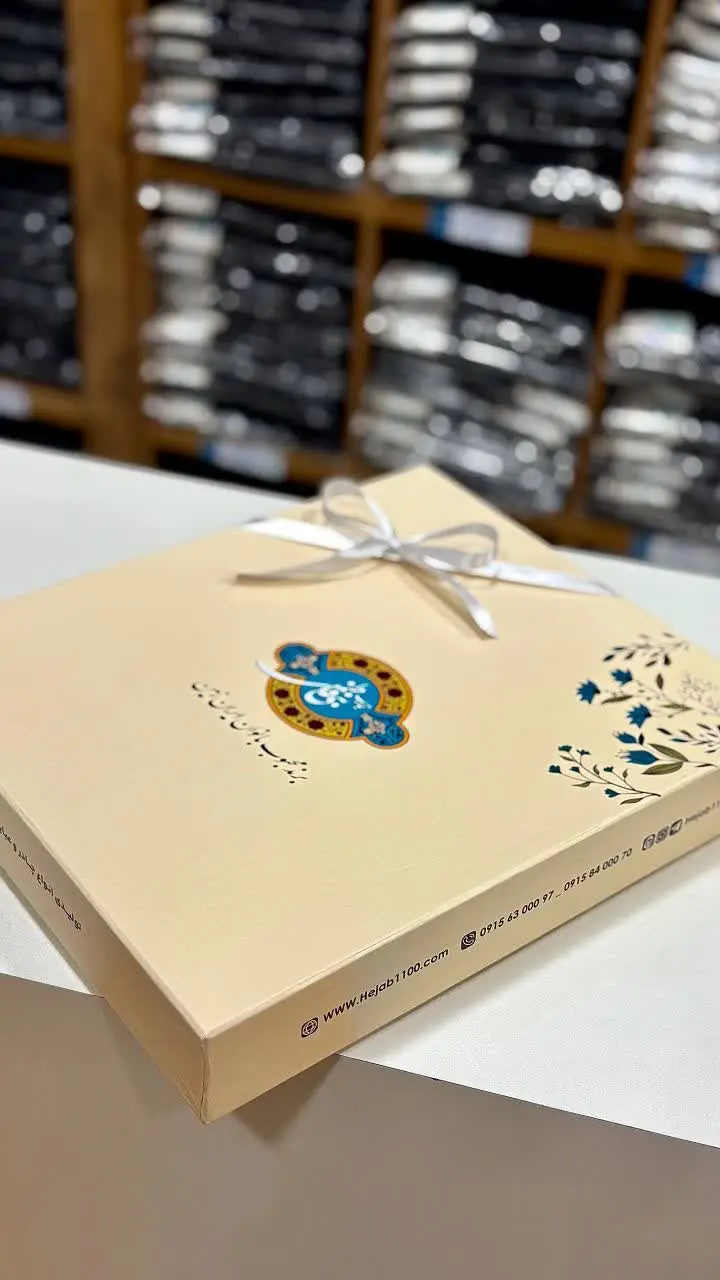 به طول ۳/۶۰ سانت و عرض ۱۷۰...