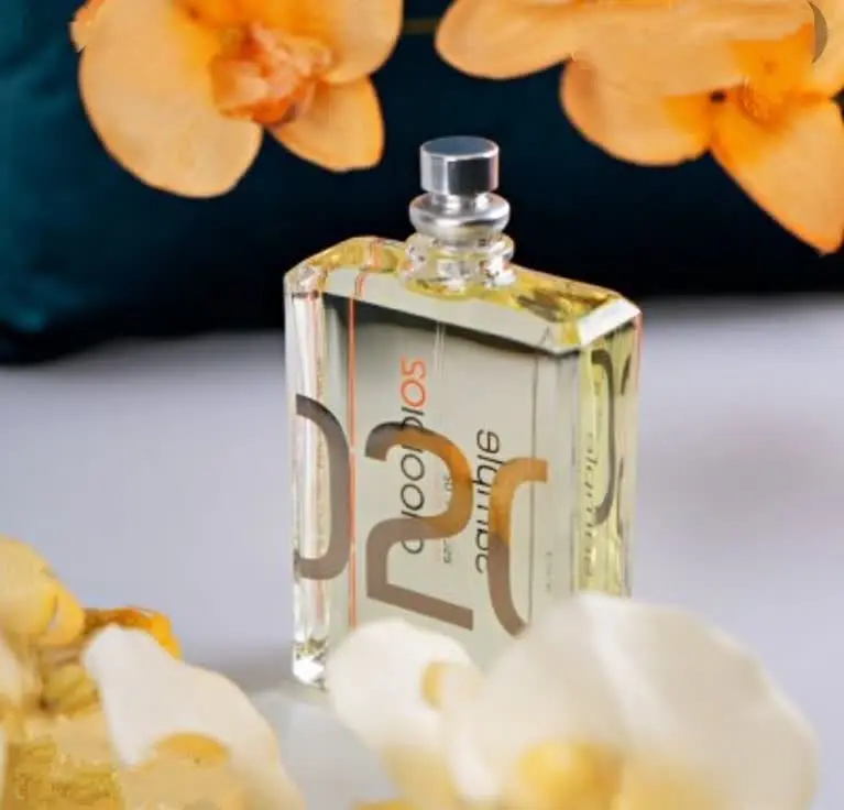 عطر#مولکول [مخملی‌ترین‌رایحه] 
