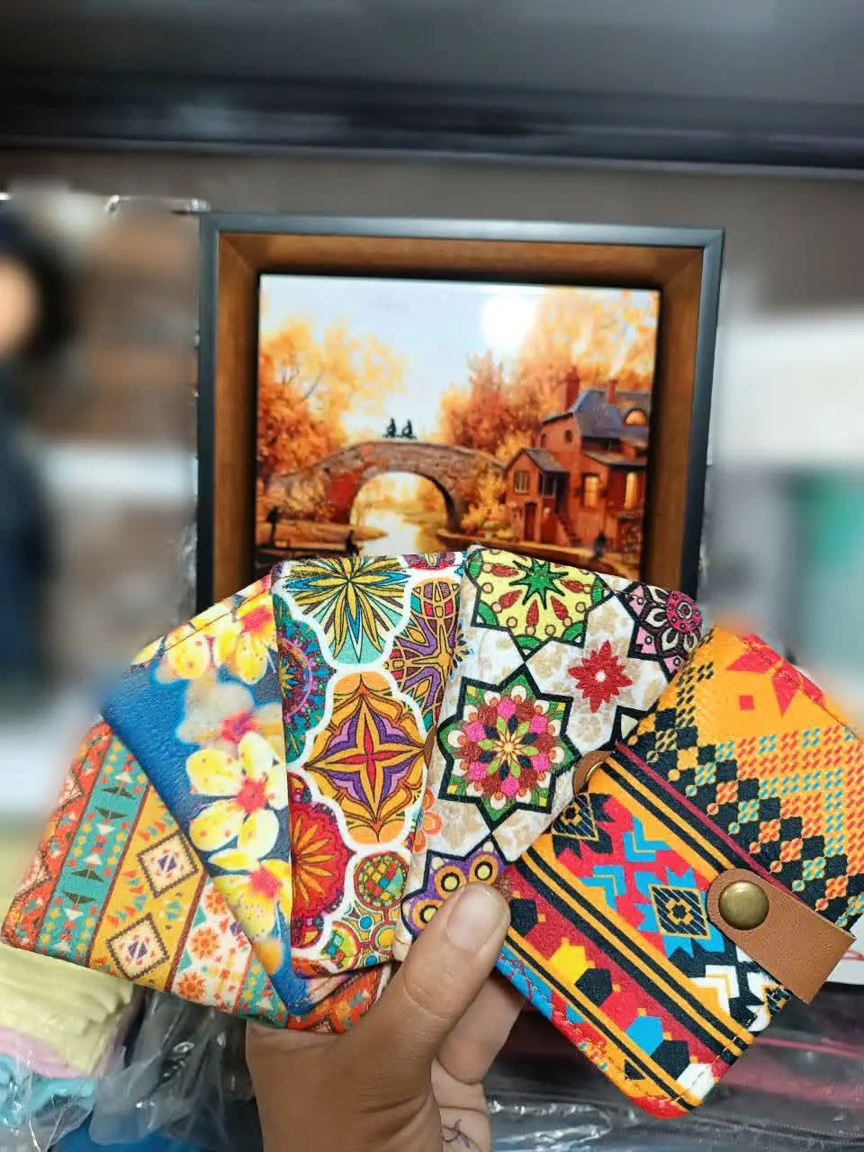 جاکارتی مخمل
